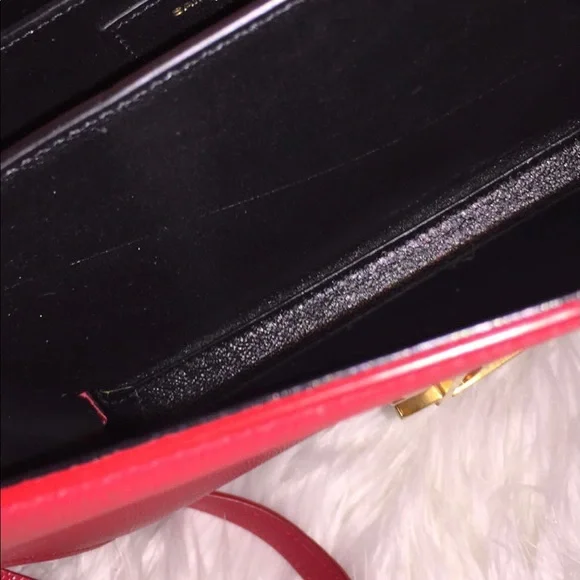 SOLD Saint Laurent Cassandra mini textured-leather tote - Picture 5 of 9